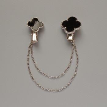 Clover Cardigan Brooch Black Plastic, Silver-Tone Metal 22x26mm, 18x27mm, 10cm Chain