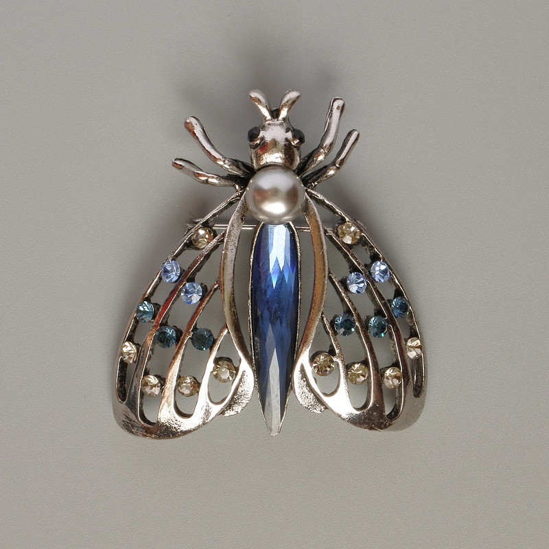 Butterfly Brooch Pendant Blue Crystal, Multicolour Rhinestones, Silver-Tone Metal 44x48mm