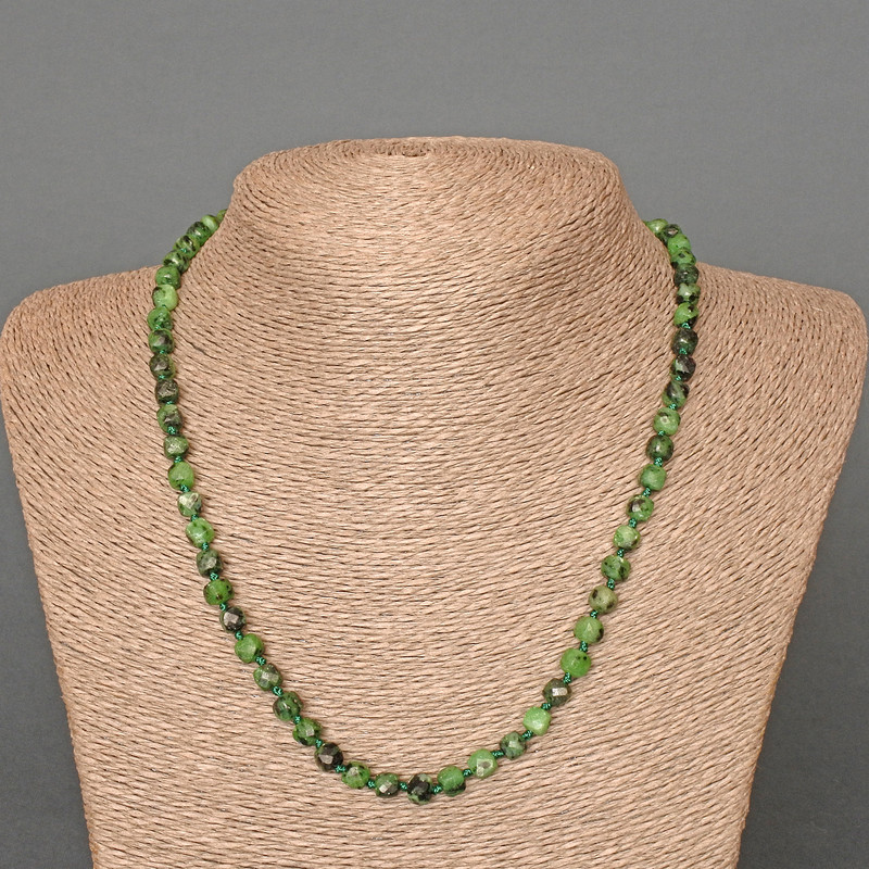 Zoisite Natural Stone Faceted Cube Necklace, diameter 5mm+/-, length 49cm+