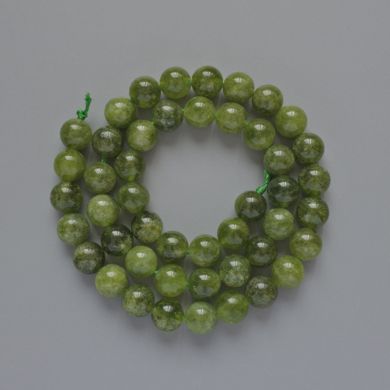 Jadeite Beads Smooth Round Bead 8.5 mm on Thread, 38 cm Length