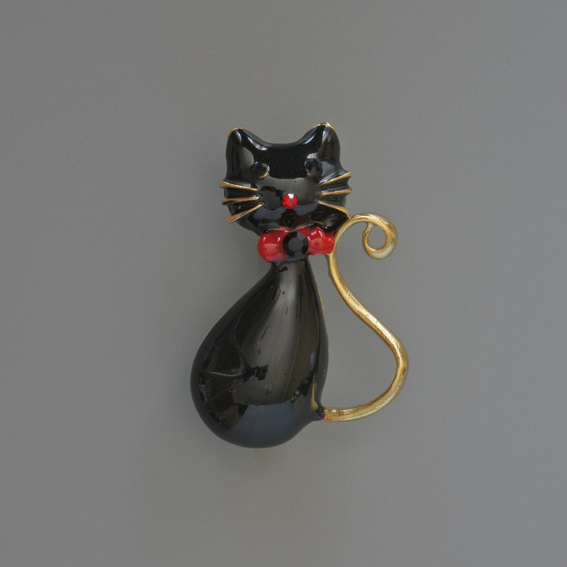 Cat Brooch Pendant, Black Enamel, Rhinestones, Gold-Tone Metal, 25x39mm