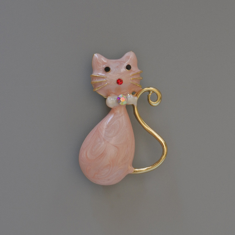Cat Brooch Pendant, Pink Pearlescent Enamel with Sparkle Flecks, Rhinestones, Gold-Tone Metal 25x39mm