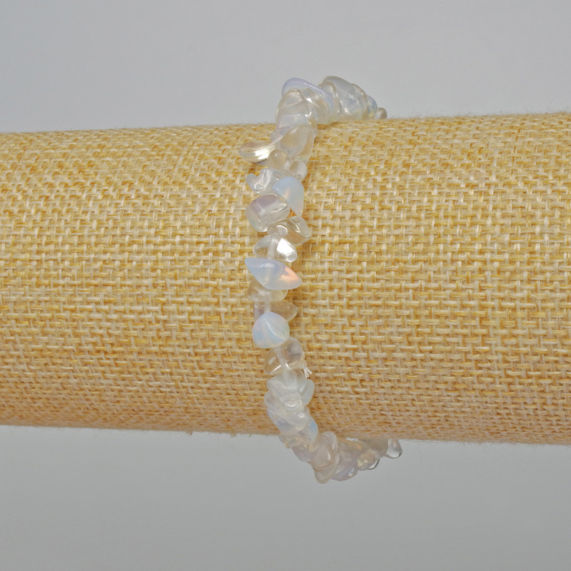 Moonstone Chip Bracelet, diameter 7x4mm +/-, length 18cm +/- (stretch)