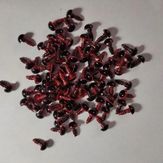 "Living Eyes" Findings red colour, diameter 8mm pack of 50 pairs