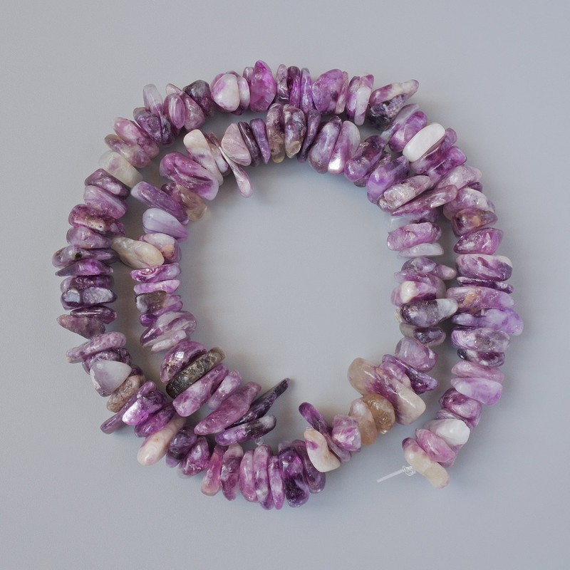 Phosphosiderite Natural Stone Chips, Diameter 11x3mm+/-, Length 39cm+/- on Fishing Line