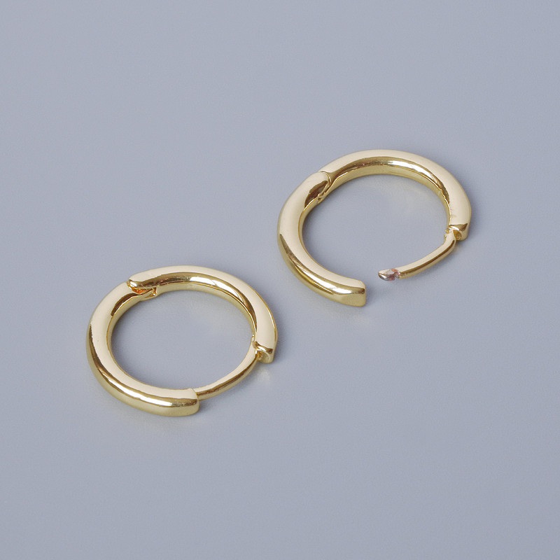Congô ear Studs in Gold Colour Metal 14.5×16×2mm pair
