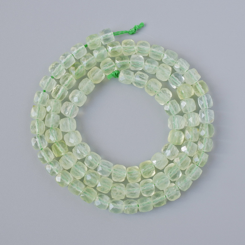 Prehnite Beads, Faceted Cube 4–5 mm, 39 cm long on thread
