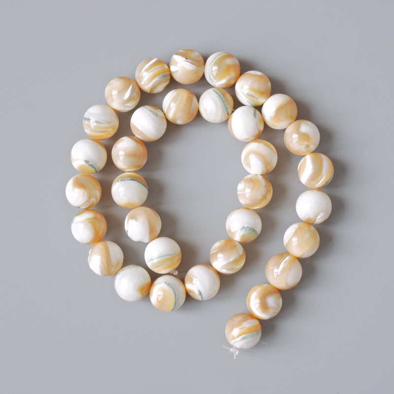 Beads Mother-of-P pearl beige natural smooth ball, diameter 12 mm, length 39 cm ± on thread