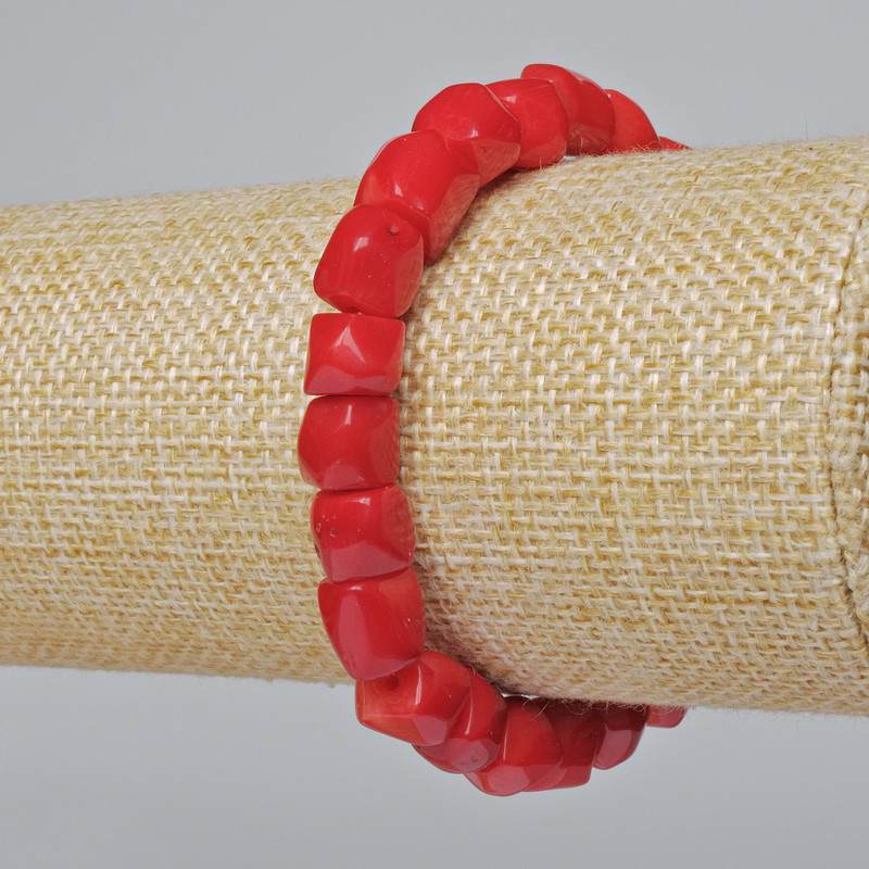 Bracelet Coral natural faceted (assorted, medium size), diameter 9×10mm±, length 18cm± (stretch)