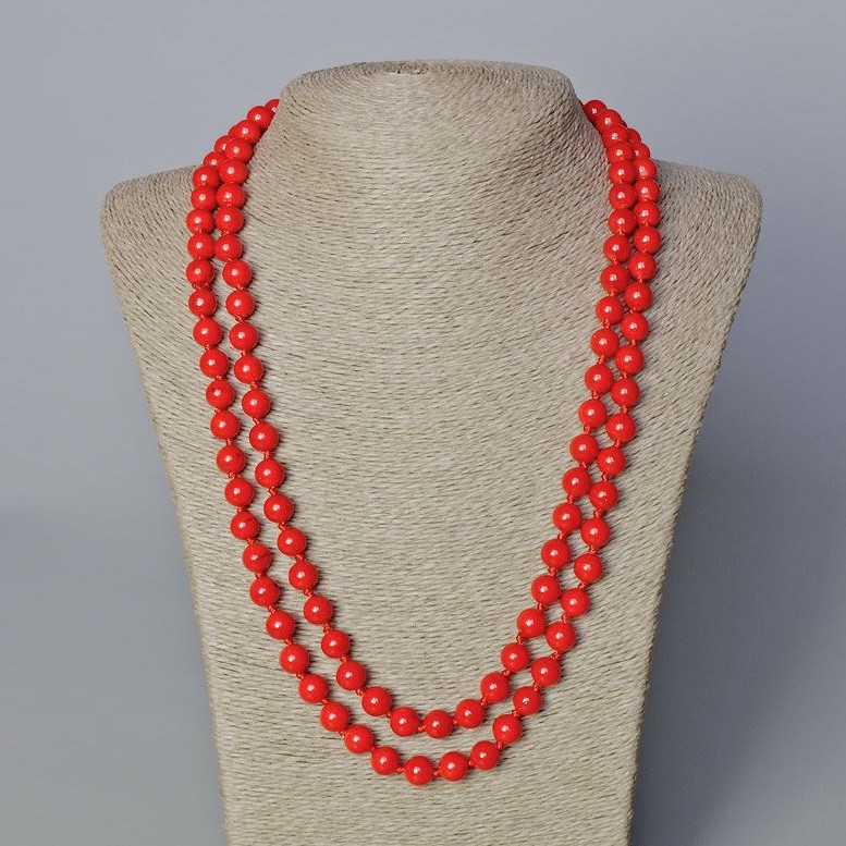 Long Necklace Coral (pressed) smooth bead, diameter 8.5mm+-, length 120cm+