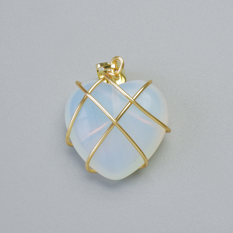 Pendant "Heart" Moonstone in Gold-Tone Wire Wrap, diameter 20x20mm+-, length 30mm+
