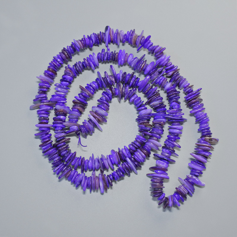Beads Dyed Purple Mother-of-Pearl chips, diameter 10x2mm+-, length 80cm+- on fishing line