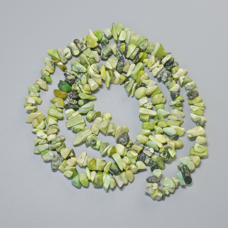 Serpentine Beads natural stone chip, diameter 8x4mm+-, length 80cm+- on fishing line