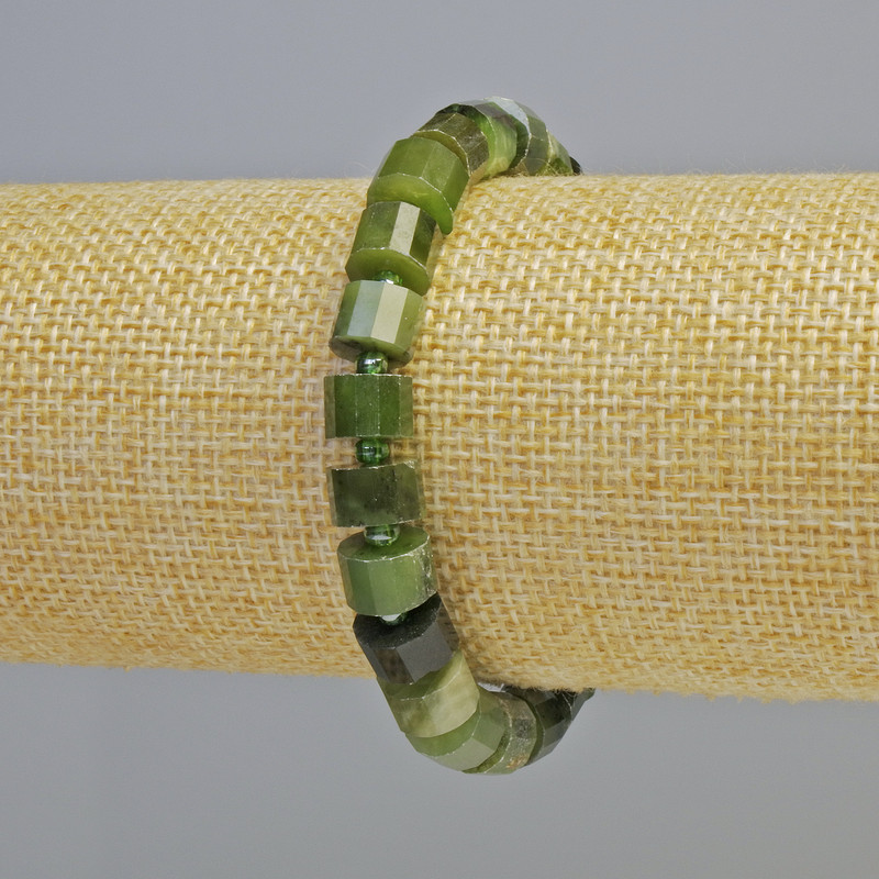 Canadian Jadeite Bracelet, natural stone faceted rondelle, diameter 8x6mm+- (stretch), length 18cm+- with seed beads