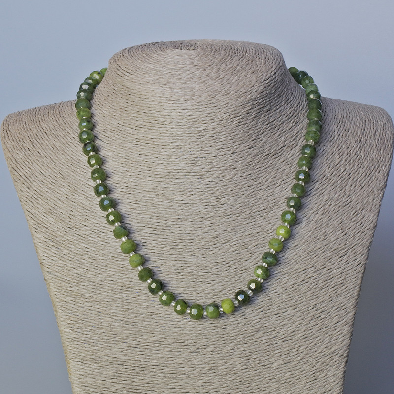 Canadian Jadeite Necklace, natural faceted rondelle stone with seed beads, diameter 7.5x6mm+-, length 45-47cm+