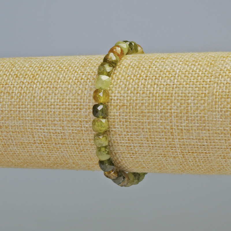 Grossular (Green Garnet) Bracelet Natural Stone Faceted Cube, Diameter 6mm+/- (Stretch), Length 18cm+