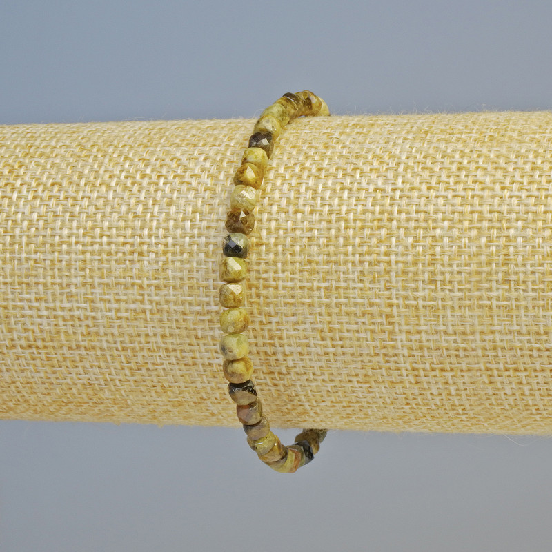 Grossular (Green Garnet) Bracelet, Natural Stone Faceted Cube, Diameter 5mm+/- (Stretch), Length 18cm+