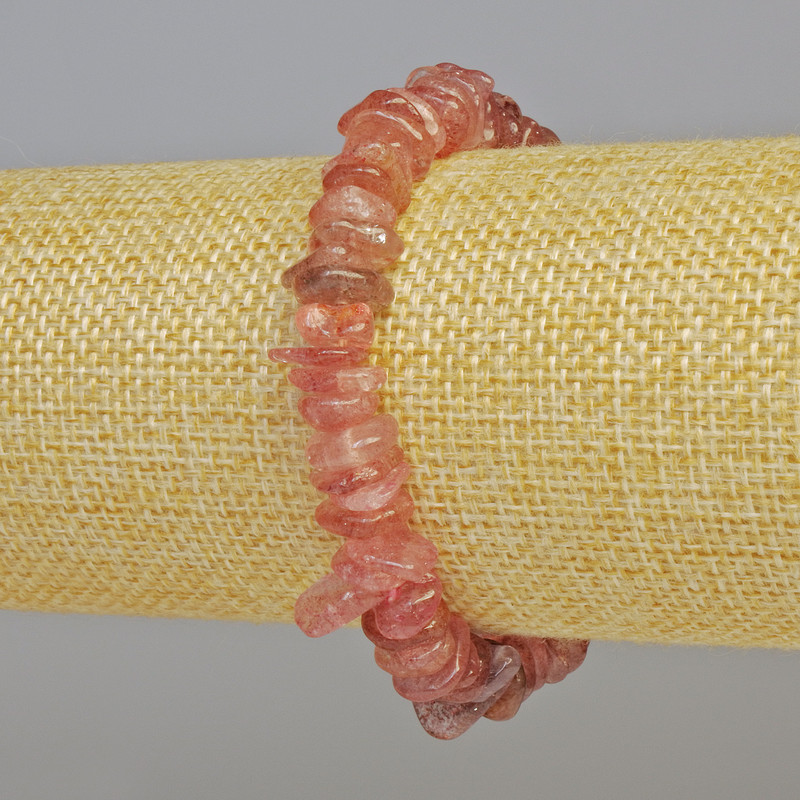 Strawberry Quartz Natural Stone Chip Bracelet, diameter 10x3mm+/- (stretch), length 18cm+
