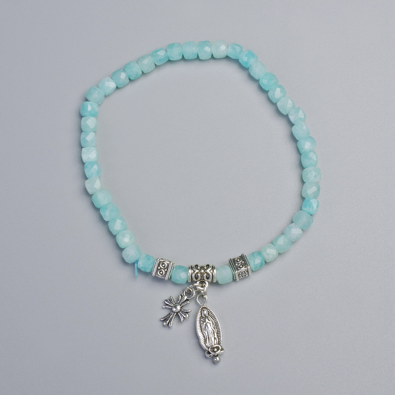 Amazonite Bracelet, faceted cube, diameter 4mm+/- (stretch), length 18cm+/- with metal spacers