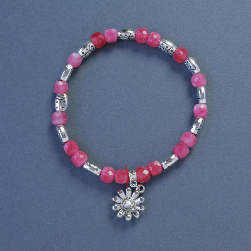Tourmaline Bracelet, Faceted Cube, Diameter 5mm+-, Length 18cm+- Stretch with Flower Charm
