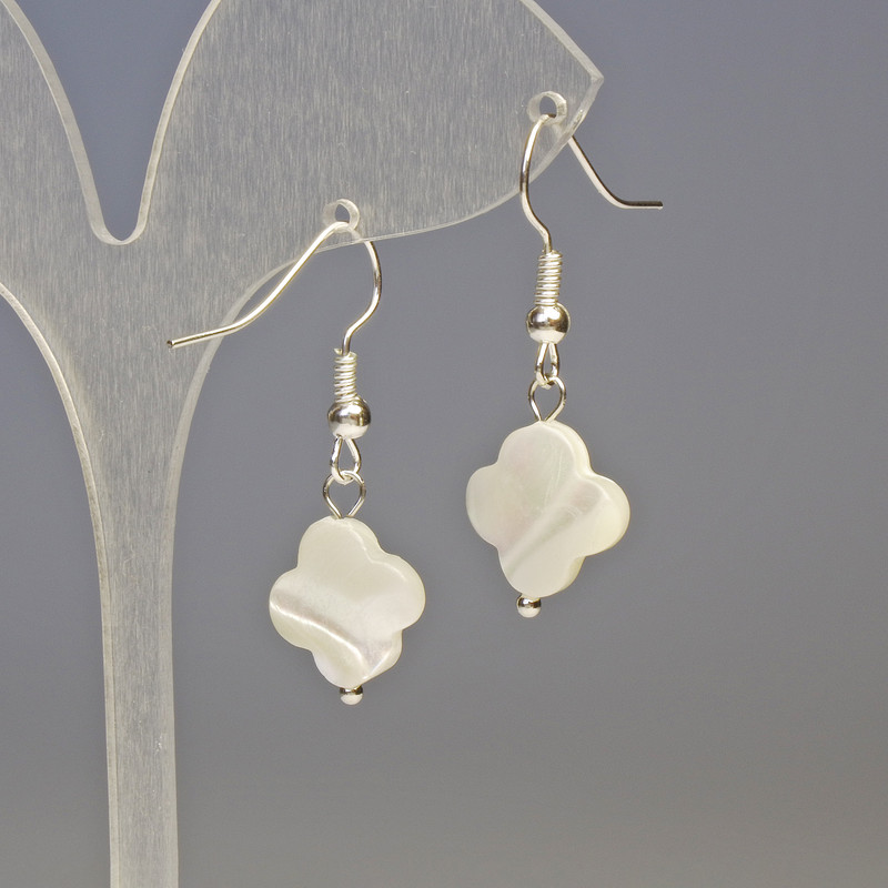 Mother-of-Pearl Clover Earrings, Diameter 13x13mm+/-, Length 3.3cm