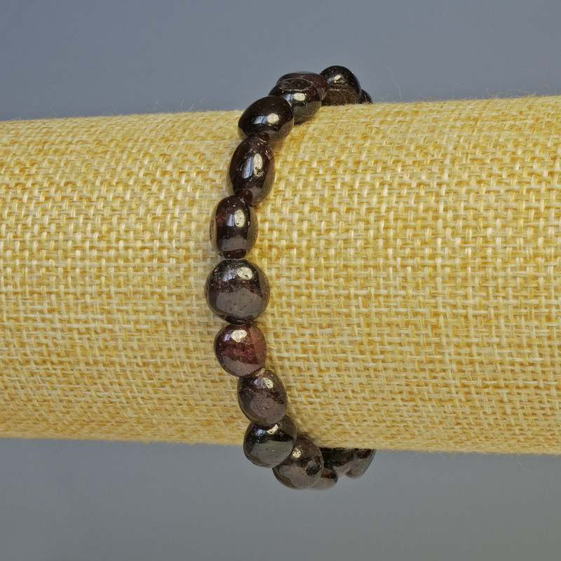 Bracelet Garnet natural stone tumbled, diameter 11x9-8x7mm+-, length 18cm+- stretch