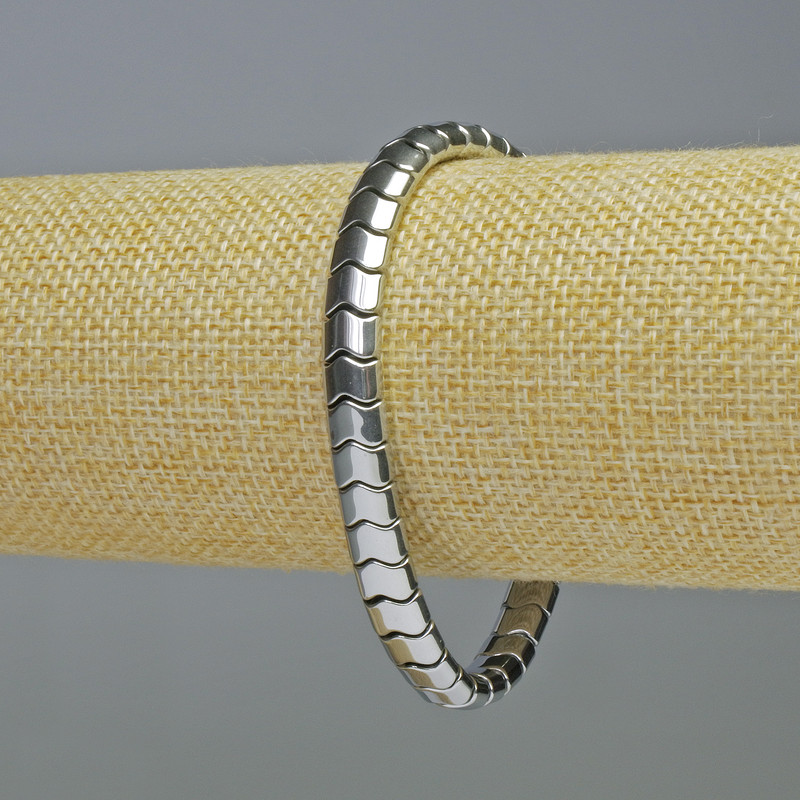 Hematite Bracelet Snake Zigzag Wave Silver Colour, Diameter 7x5x5mm+-, Length 18cm+- Stretch