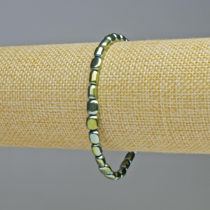 Hematite Bracelet Oval Green Chameleon Colour, Diameter 7x6mm+-, Length 18cm+- Stretch