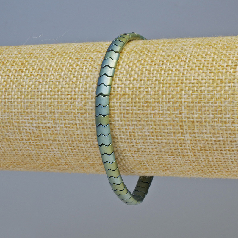 Hematite Bracelet Snake Zigzag Wave Chameleon Green, diameter 5x4x3mm+/-, length 18cm+/- stretch