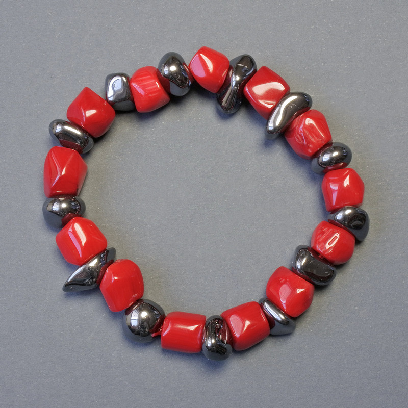 Coral Bracelet, chip beads with hematite tumbled inserts, length 18cm stretch