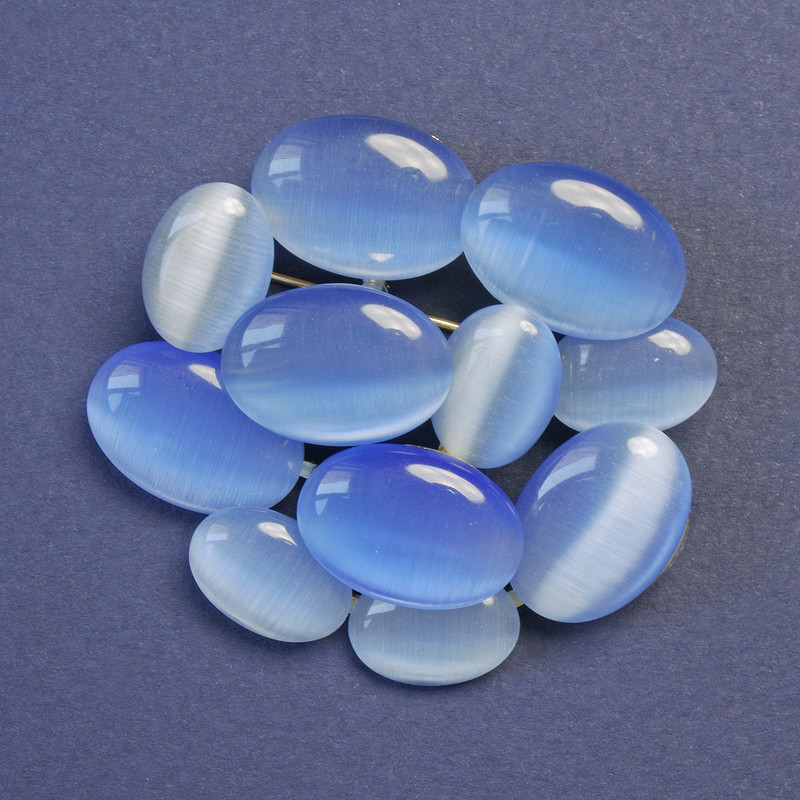 Brooch with Blue Cat's Eye Stone (synthetic) 45x50mm+/- gold-tone metal