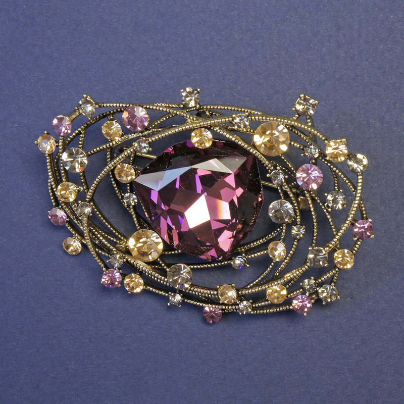 Accent Brooch with Large Heart-Shaped Purple Crystal 63x43mm+/- Yellow