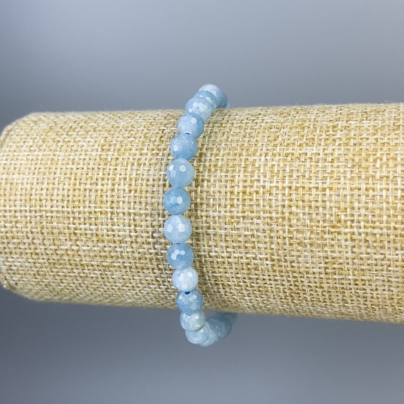 Aquamarine Bracelet, faceted bead, diameter 6mm+/-, length 18cm+/- stretch