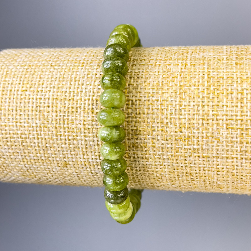 Jadeite Rondelle Bracelet, diameter 8x5mm+/-, length 18cm+/- stretch