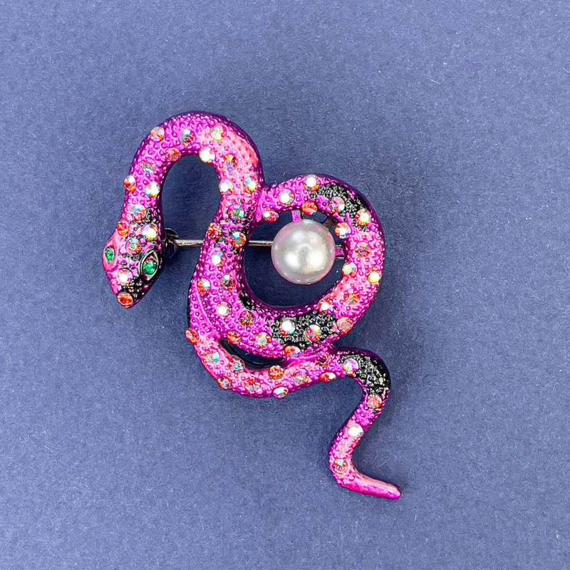 Snake Brooch Pink Enamel with Rainbow Rhinestones and a Pearl Silver-Tone Metal 46x25mm +
