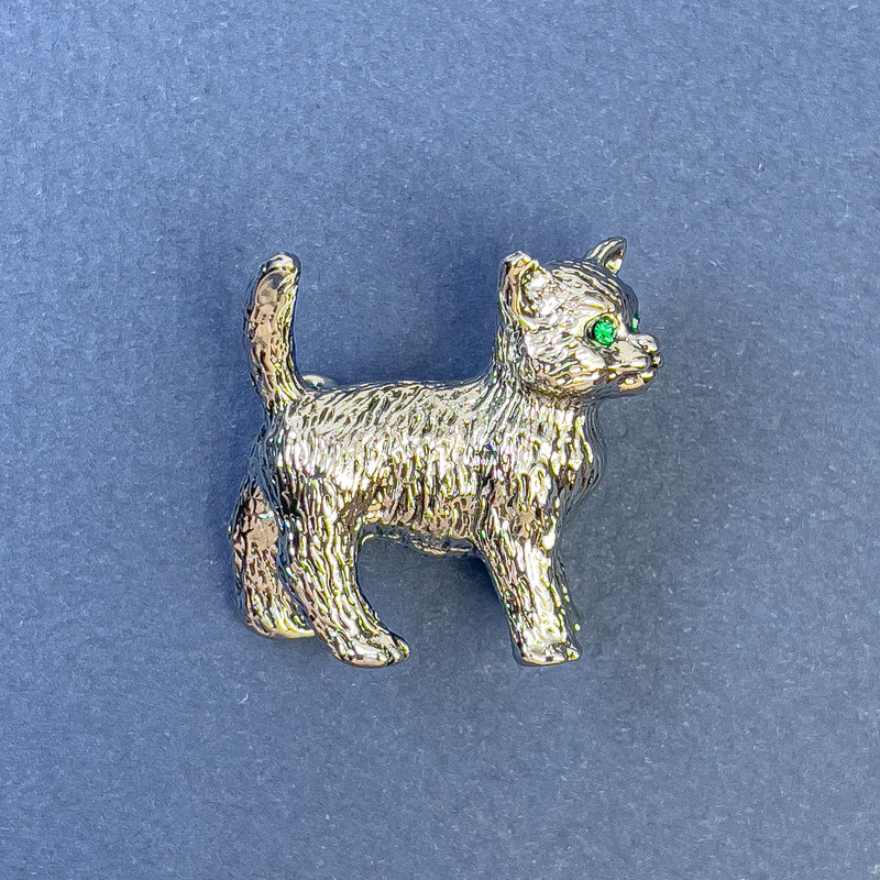 Brooch Cat Green Rhinestones Silver-Tone Metal 27x28mm+