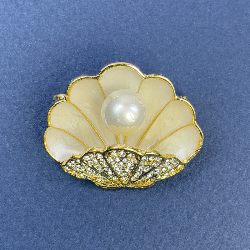 Shell Brooch with Pearl and White Rhinestones, Gold-Tone Metal, 34x29mm+