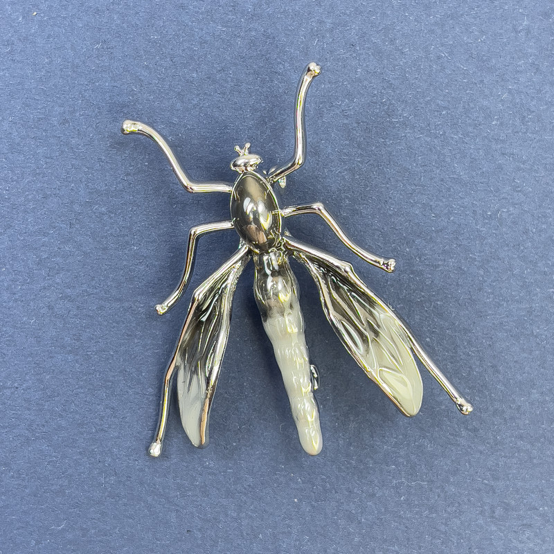 Insect Brooch, Grey Silver-tone Metal, Diameter 39mm+-, Length 42mm+