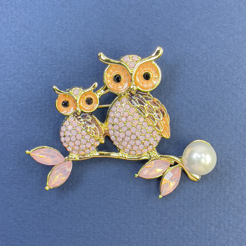 Owl Brooch with Pearl Pink Crystals Enamel Gold-Tone Metal, diameter approx. 55mm, length 45mm+