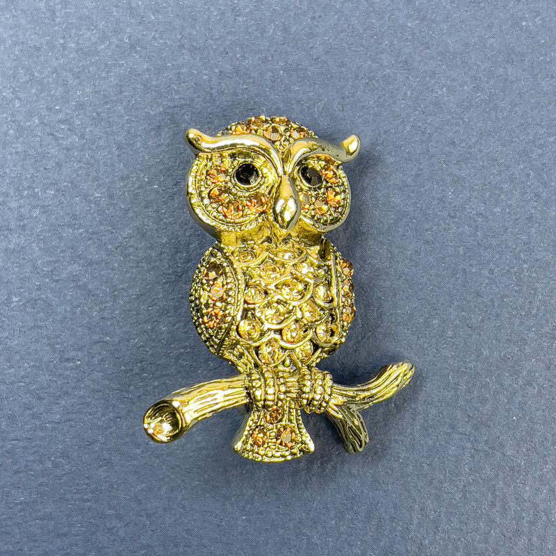 Owl Brooch, Yellow and Black Rhinestones, Gold-tone Metal, diameter 27mm+/-, length 34mm+