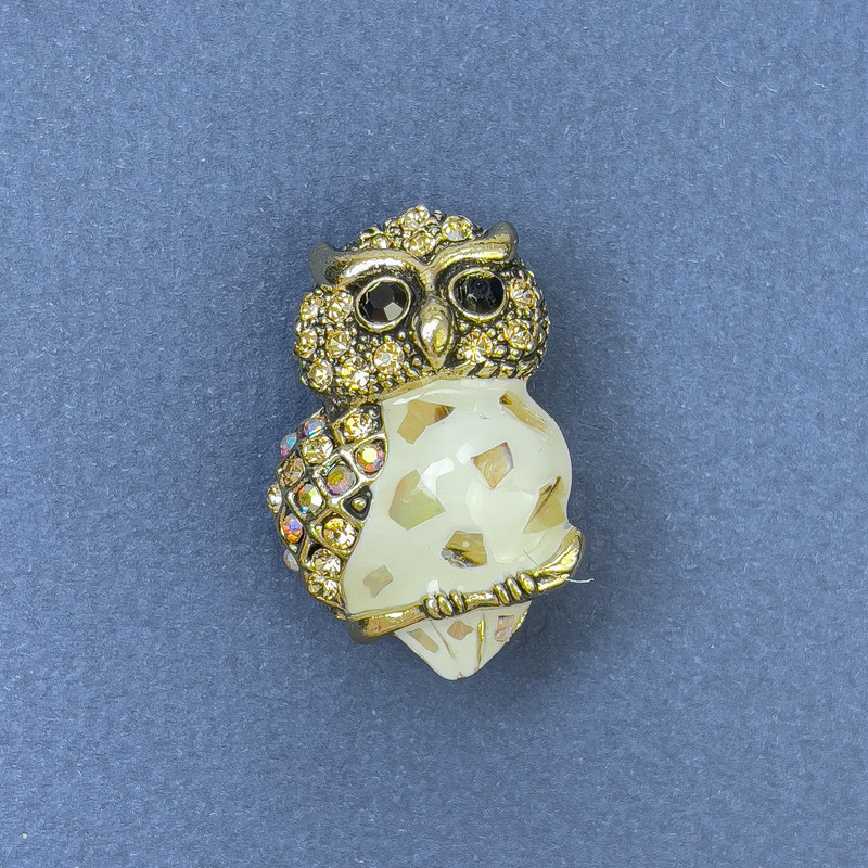 Owl Brooch Pendant, Abalone Shell, Iridescent Rhinestones, Gold-Tone Metal, Diameter 20mm+/-, Length 30mm+