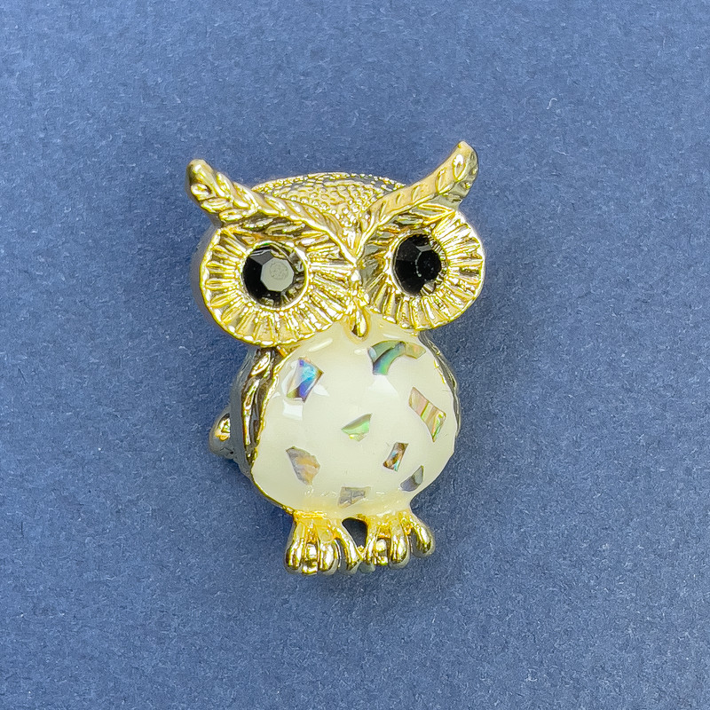 Owl Brooch Pendant, Abalone Shell, Black Rhinestones, Gold-Tone Metal, Diameter 19mm+/-, Length 27mm+