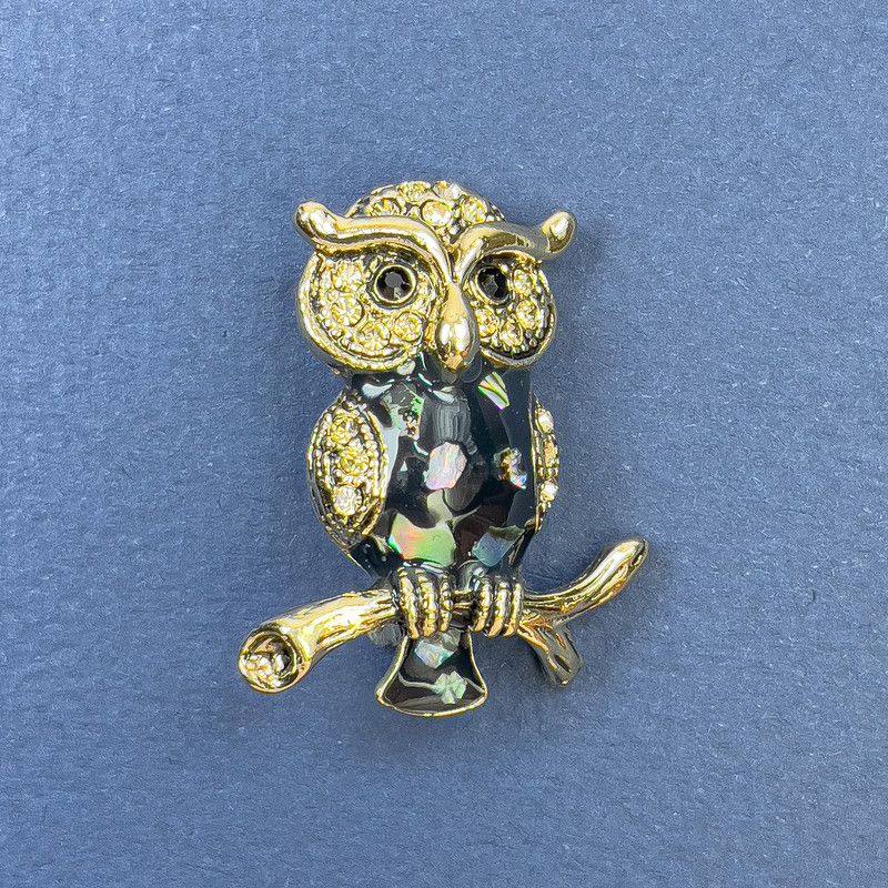 Brooch Owl Abalone Yellow Rhinestones Gold-Tone Metal, Diameter 26mm+-, Length 33mm+