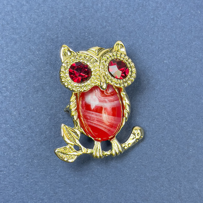 Brooch Pendant Owl Red Rhinestones Gold-Tone Metal, Diameter 25mm+/-, Length 34mm+