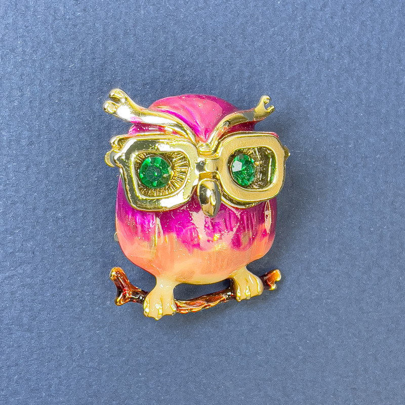 Owl Brooch Pendant, Green Rhinestones, Pink Enamel, Gold-Tone Metal, Diameter 23mm+/-, Length 32mm+