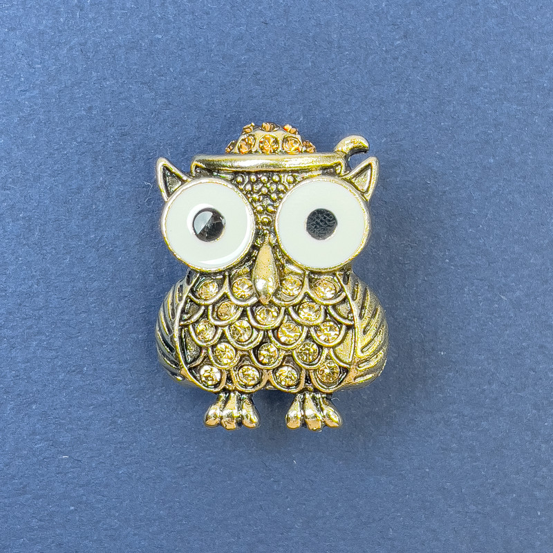 Owl Brooch White Enamel Yellow Rhinestones Gold-Tone Metal, Diameter 22mm+-, Length 29mm+