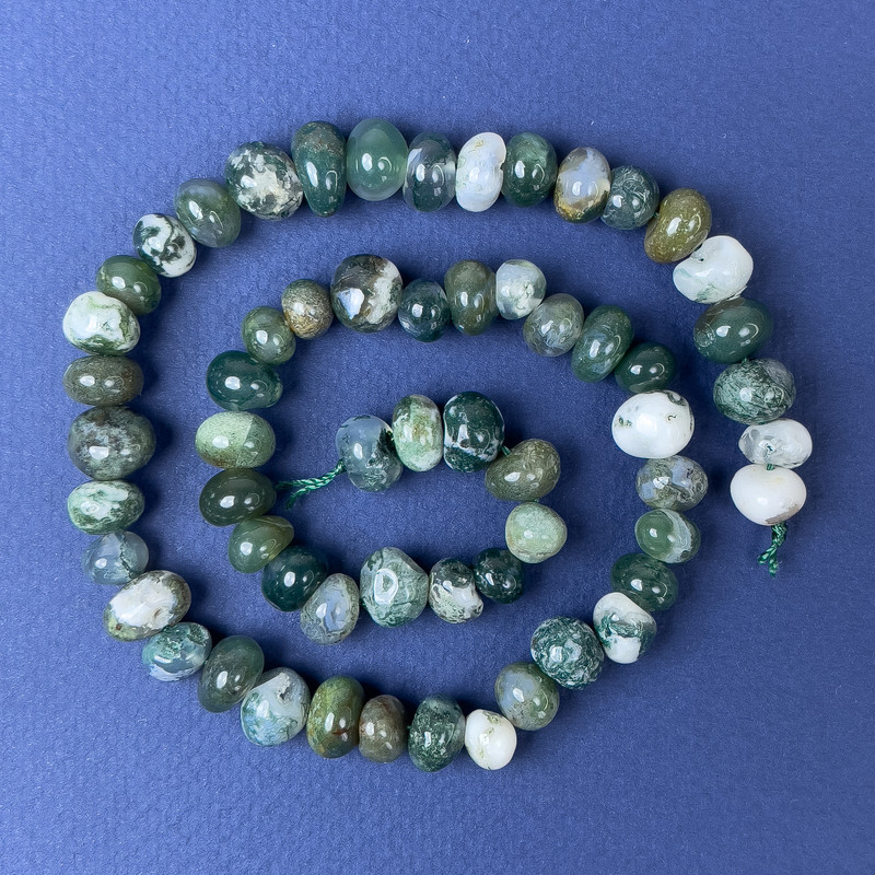 Moss Agate Tumbled Beads 10-12×7 mm ± on thread, 40 cm+ length
