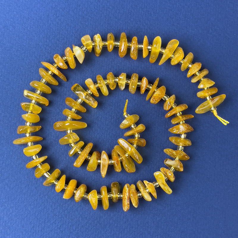 Amber Chip Beads 10x3mm+- with Seed Beads, diameter 3mm+- on a String, length 38cm+