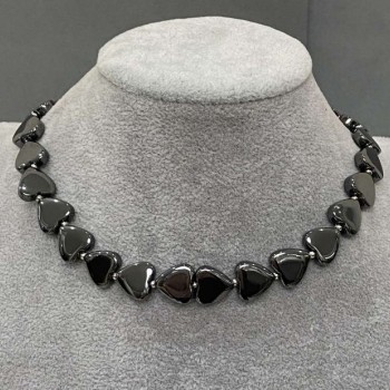 Hematite Heart Choker, diameter 12mm+- with metal inserts 3mm+- and Tolg clasp, length 38cm+- extension chain