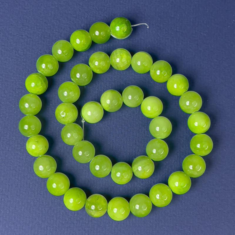 Onyx Smooth Round Beads, Diameter 10mm+-, Length 40cm+- on Fishing Line